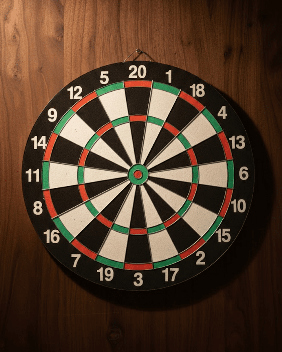 15 İnç Dart Tahtası Seti Dayanıklı Yapı 4 Metal Dart Oku