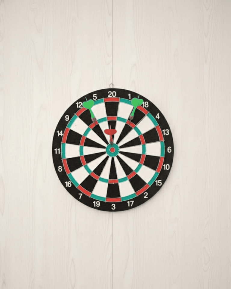 Ev ve Oyun Alanları İçin 15 İnç Dart Tahtası 4 Dart Oku Dahil